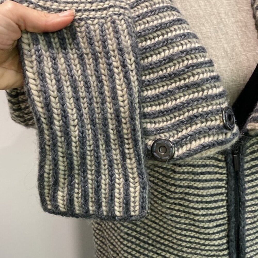 Elisabetta Grey Alapa Wool Zip Sweater Cardigan size large - Picture 8 of 13